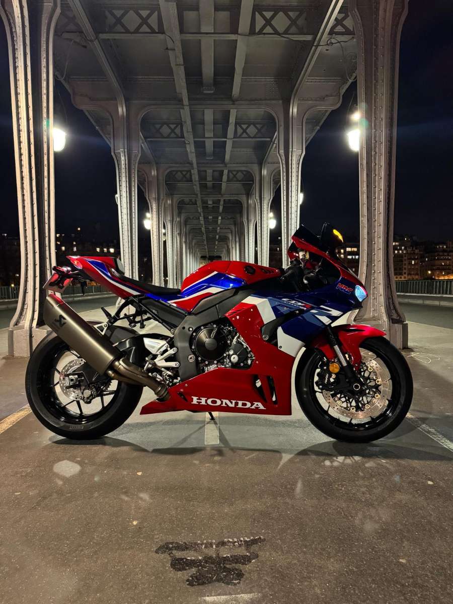 HONDA CBR R
